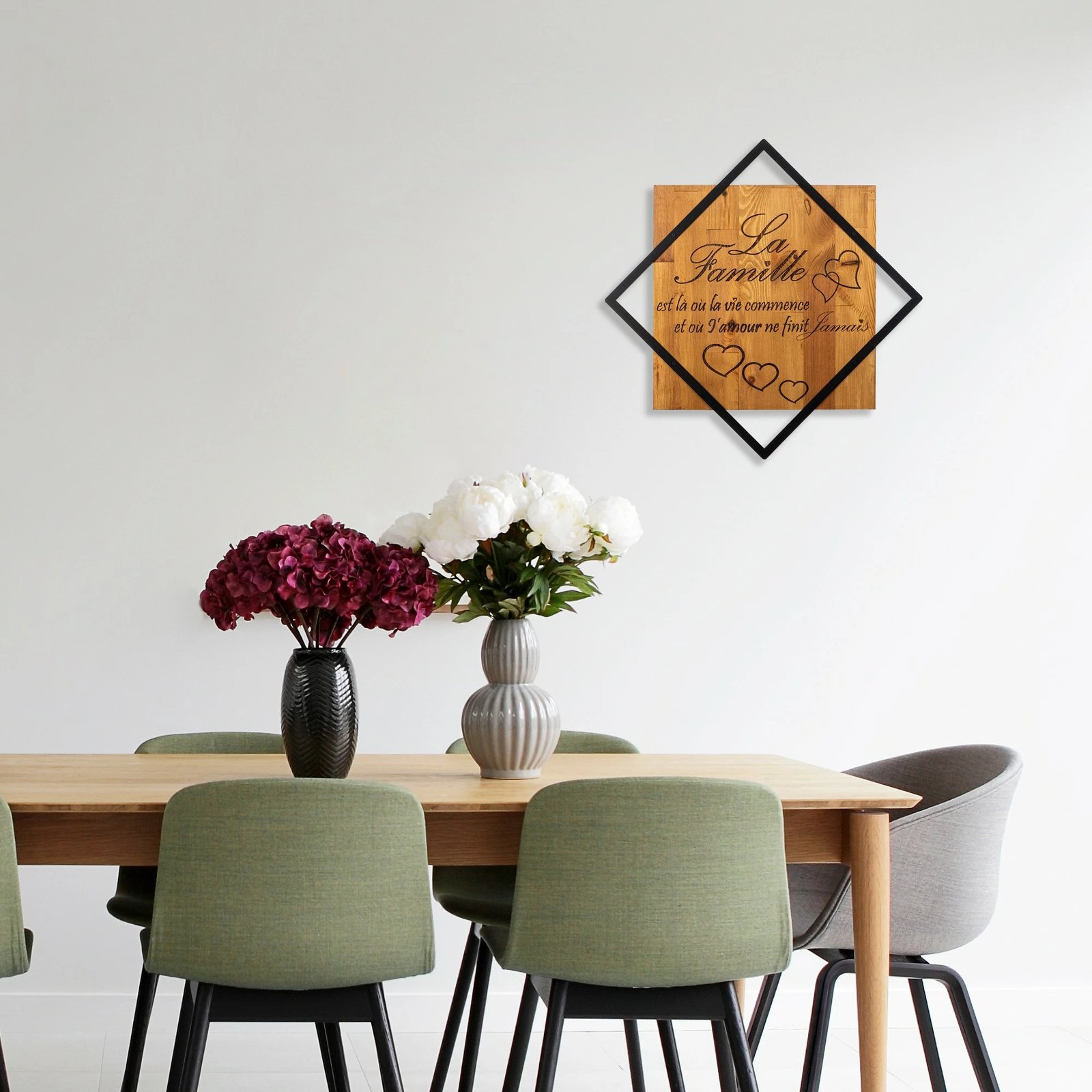 Aksesor dekorativ prej druri për mur, Wallity, La Famille, ngjyrë arre dhe e zezë, 54x54cm