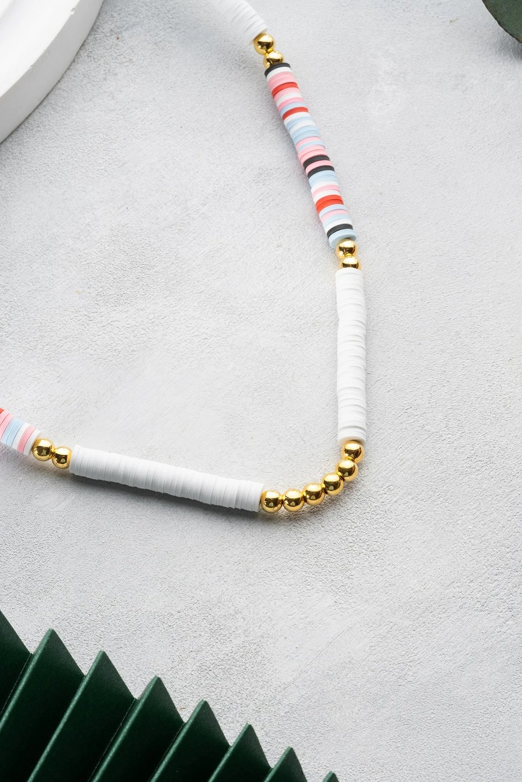 Varëse qafe Jumeon, KL-0874, shumëngjyrëshe