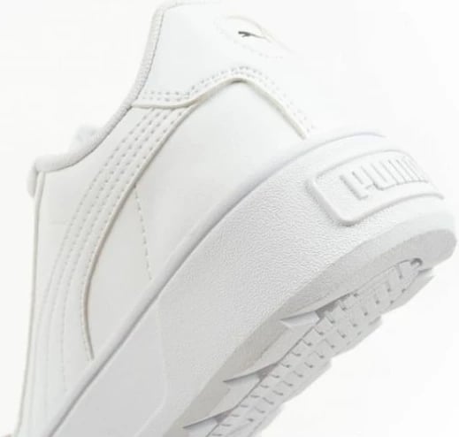 Atlete për fëmijë Puma, të bardha