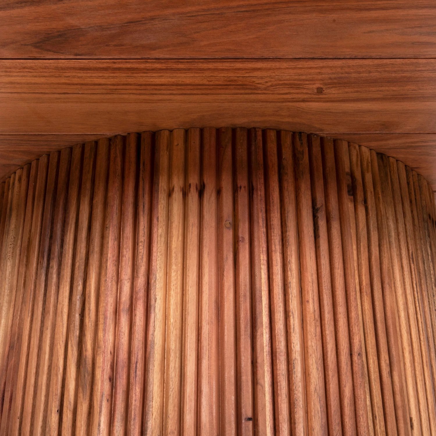 Tavolinë rrumbullake ngrënieje GROOT, dru akacie natyrale, D120x79cm