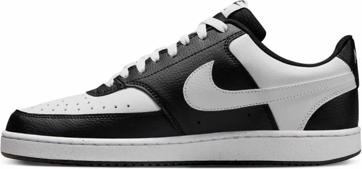 Atlete për meshkuj Nike, të bardha dhe të zeza