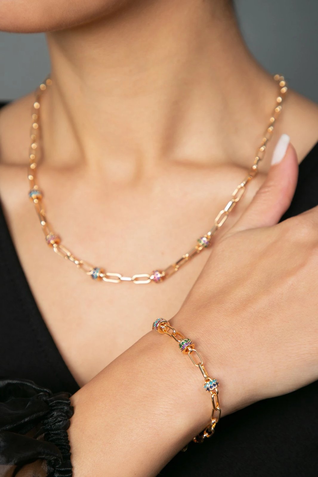 Set bizhuterish metalike, shumëngjyrëshe, Elika, CSET9450