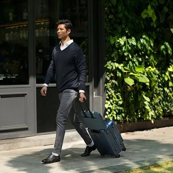 Çantë laptopi UNIQ Stockholm, deri 16", kaltër