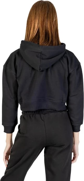 Duks Icon femra, e zezë