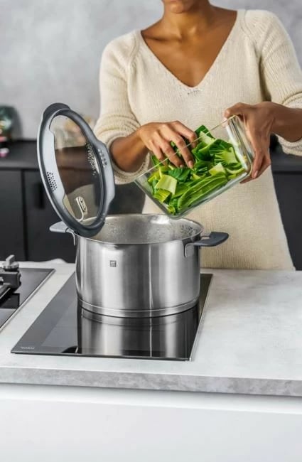 Set tenxheresh Zwilling Simplify 5 copë, çelik inox, kapakë me sitë, inox Set tenxheresh Zwilling Simplify 5 copë, çelik inox, kapakë me sitë, inox