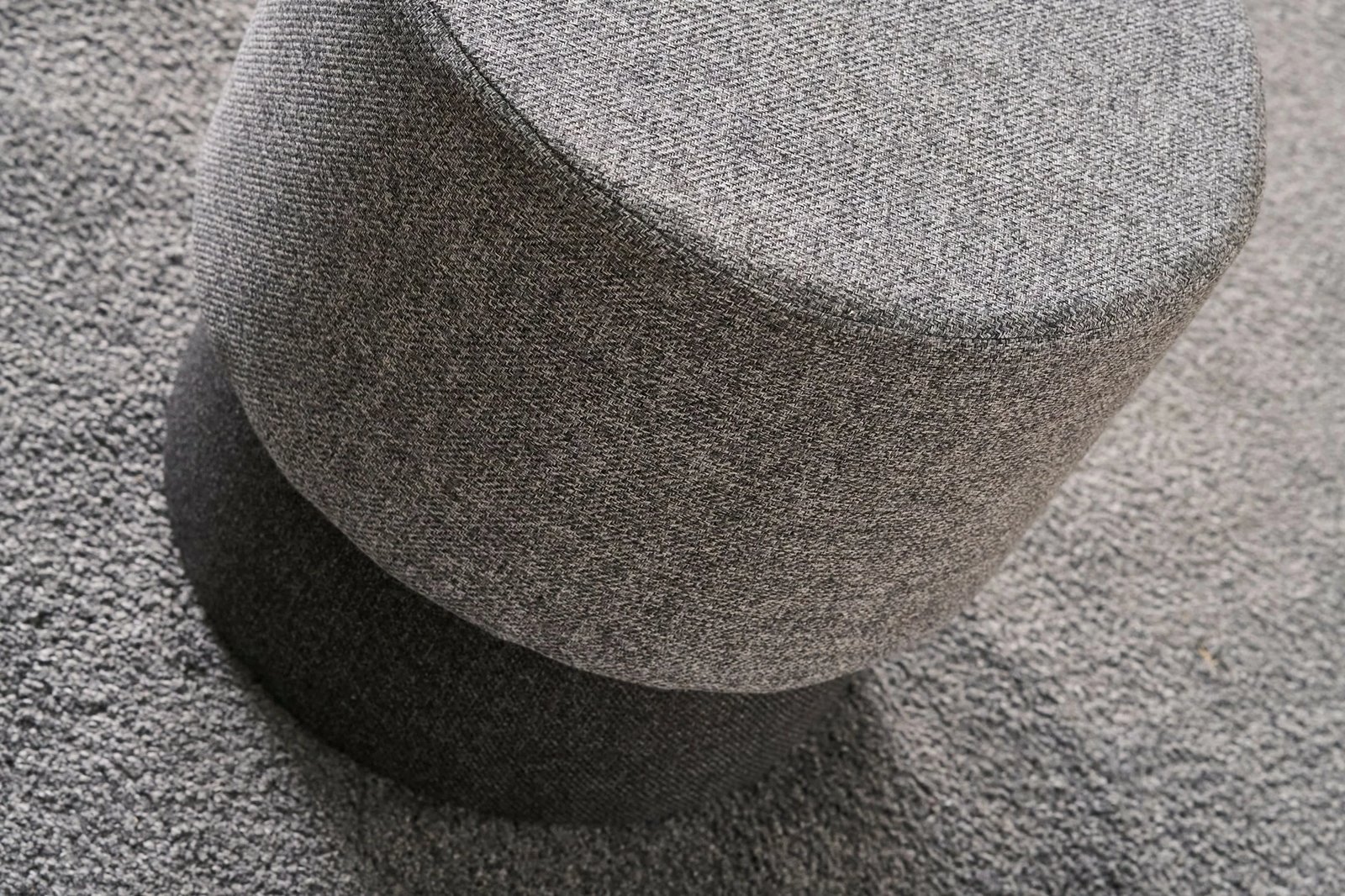 Puf Patara, anthracite, Atelier del Sofa