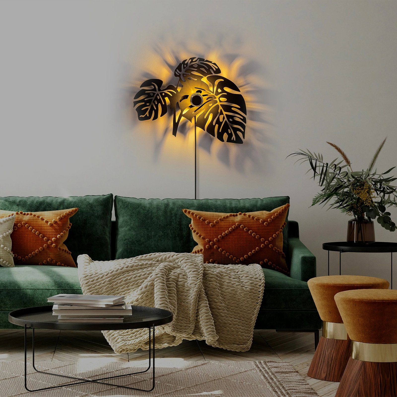 Llambë muri Opviq, gjethe, ngjyrë e zezë