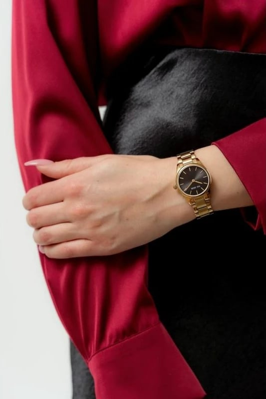 Orë dore për femra Paul Lorens, ari