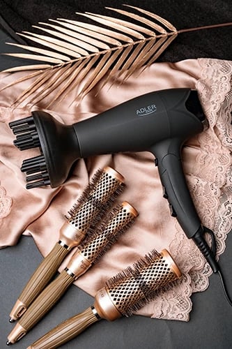 Tharëse flokësh, Adler AD 2267, 1800-2100W (maks. 2500W), 2 shpejtësi 3 temperatura me Cool Shot, dorezë e palosshme, me difuzor dhe koncentrator, e zezë