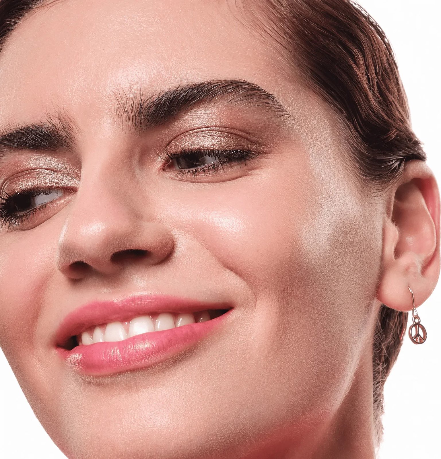 Essence Creamy Eyeshadow - 03 Oyster