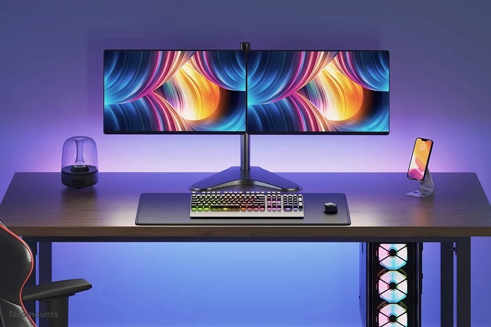 Mbajtës tavoline për monitorë NEWSTAR FPMA-D550DDBLACK, për 2 ekrane, 10-32", i zi