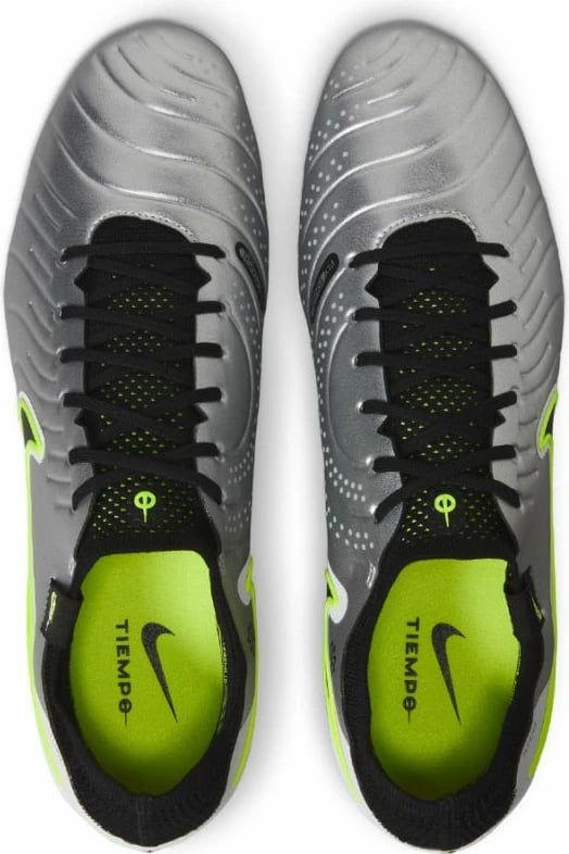 Atlete futbolli për meshkuj Nike, argjend Atlete futbolli për meshkuj Nike, argjend