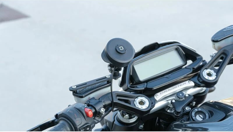 Fiksues Telefoni Wifi Charger &amp; Anti-vibration