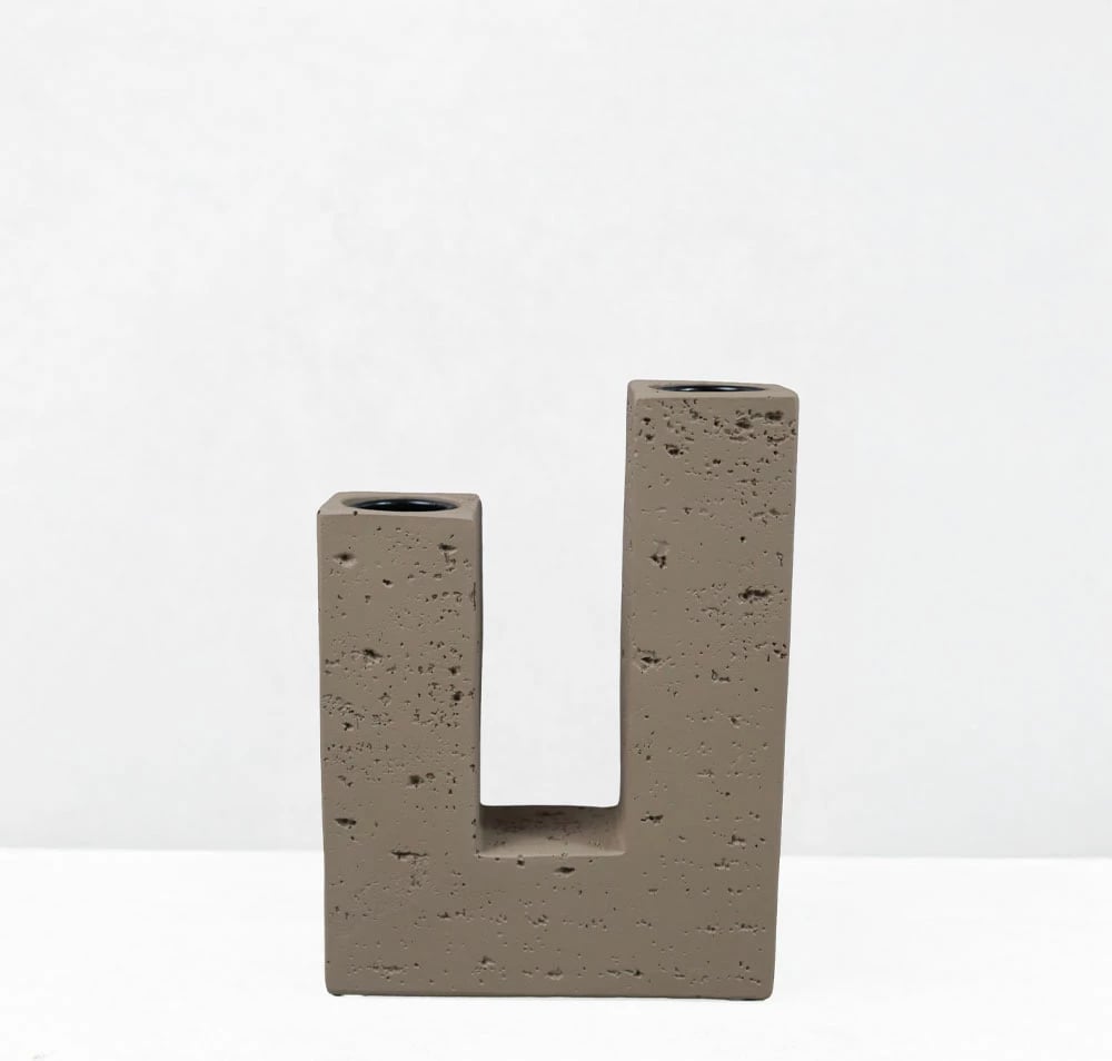 Mbajtës qirinjsh FLUX I, rrëshirë, ngjyrë kafe, 12x4x16cm