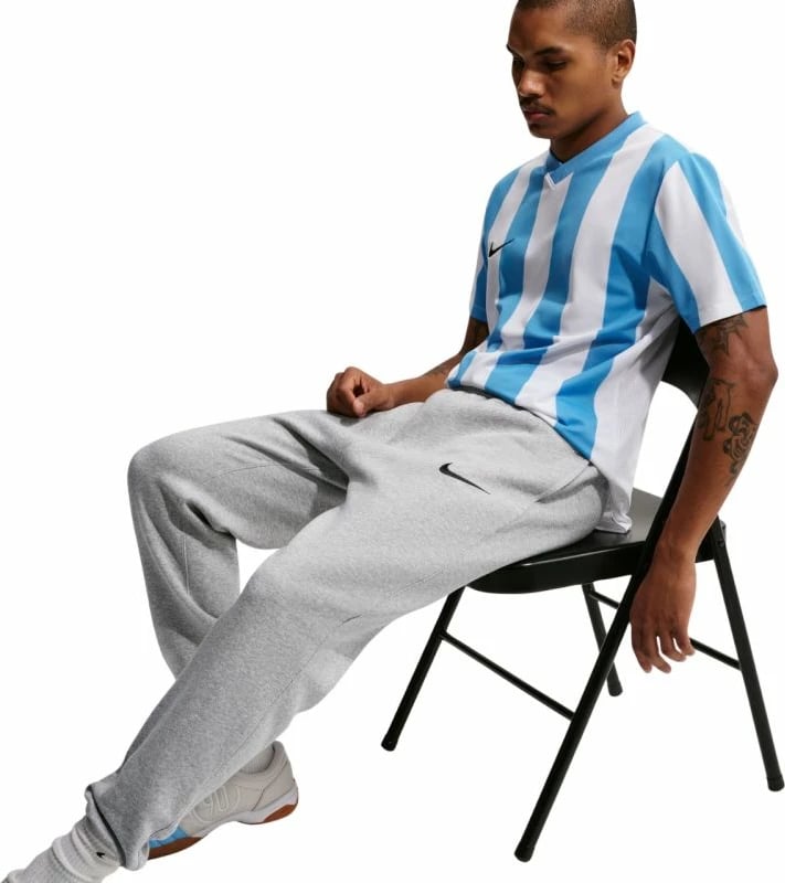 Pantallona sportive Nike për meshkuj, të hirtë