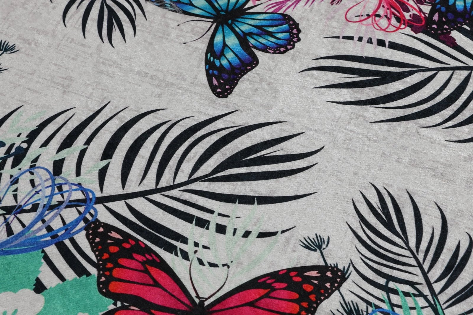 Tapet për banjo Mijölnir, Noirobi, shumëngjyrësh