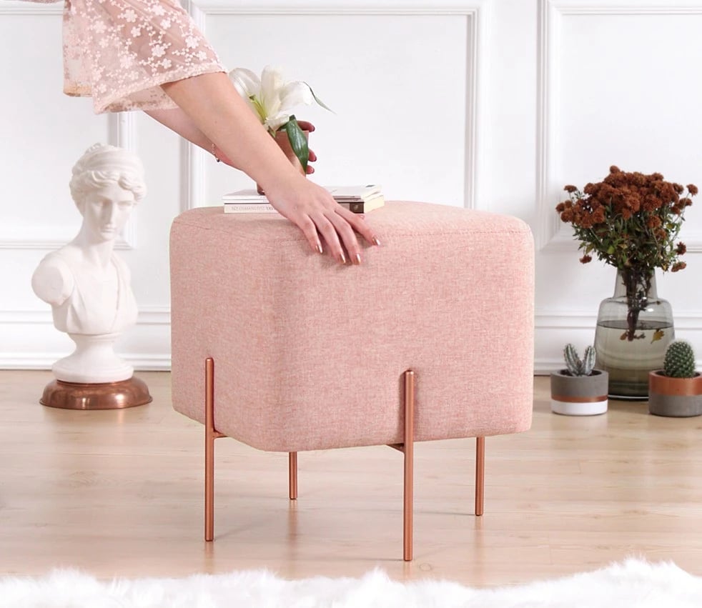 Puf bohem, ngjyrë rozë, këmbë bakri, 40x42x40cm