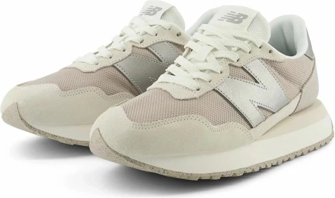 Atlete për femra New Balance, bezhë