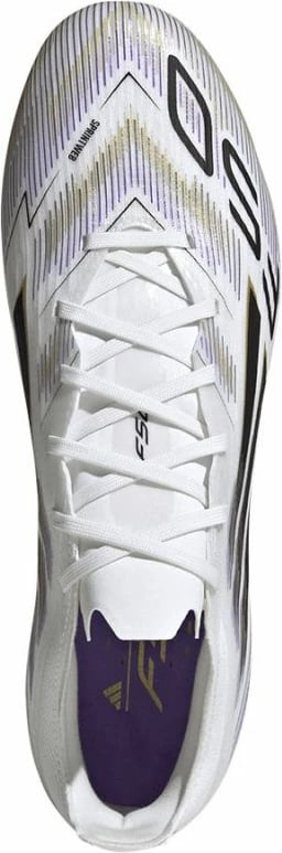 Atlete futbolli adidas për meshkuj, të bardha