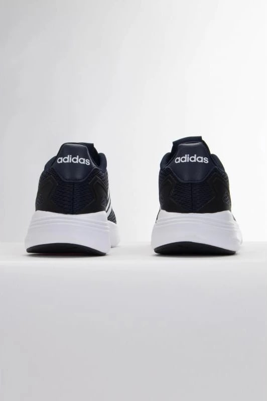 Atlete për meshkuj adidas Nebzed M GX4276, blu marin