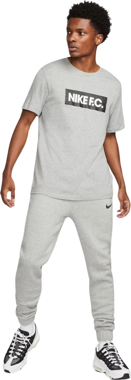 Pantallona sportive Nike për meshkuj, gri