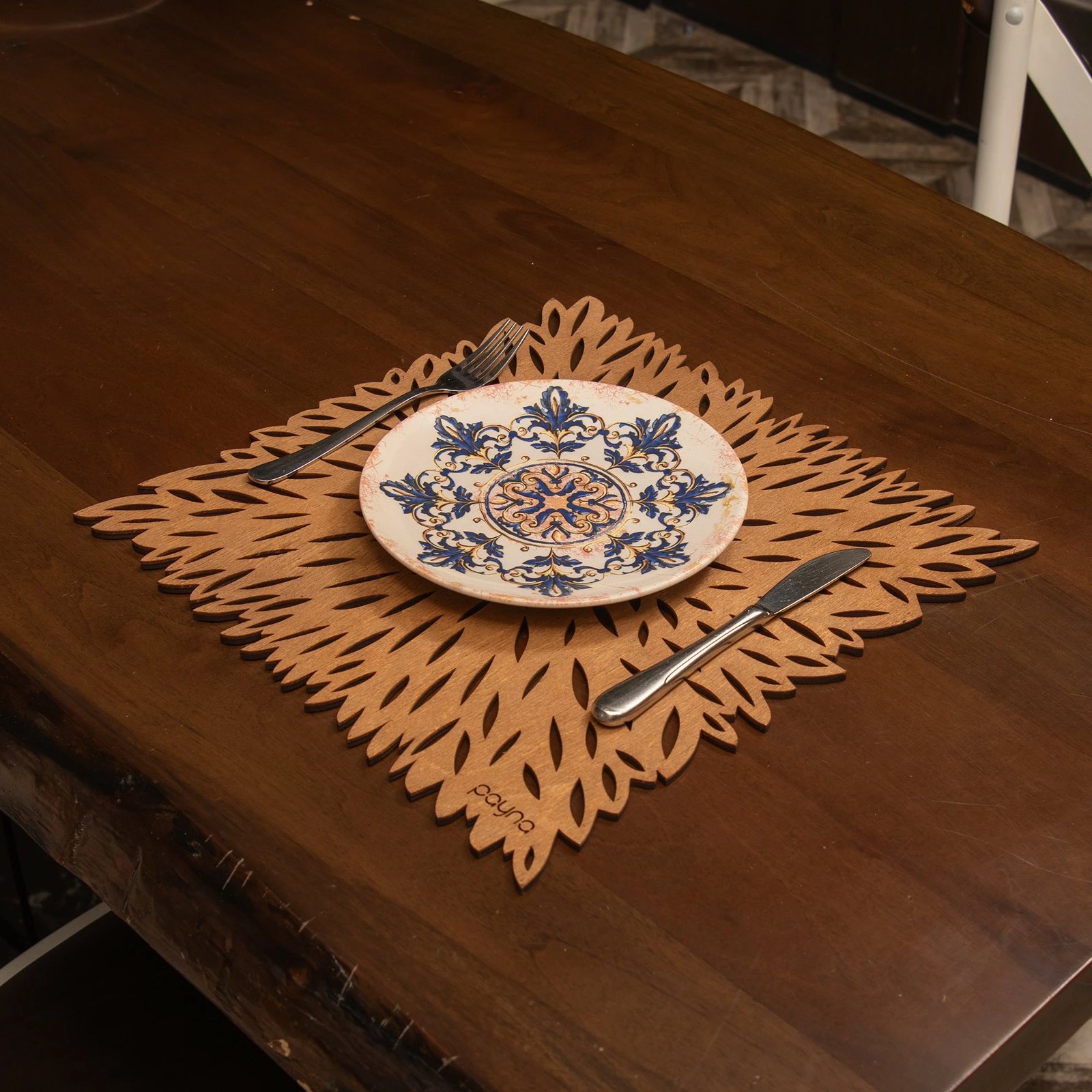 Set nënshtruesish tavoline prej druri, Hermia, model me maja, ngjyrë arre, 6 copë