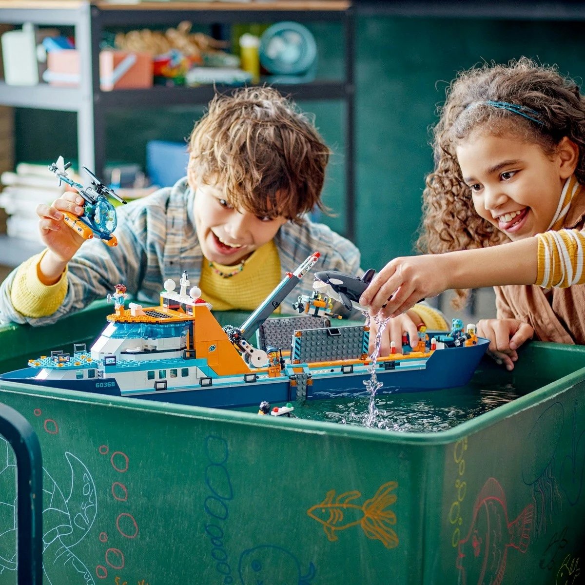 Set LEGO City Arctic Researcher Ship 60368, 815 pjesë, për fëmijë, Blu/Portokalli