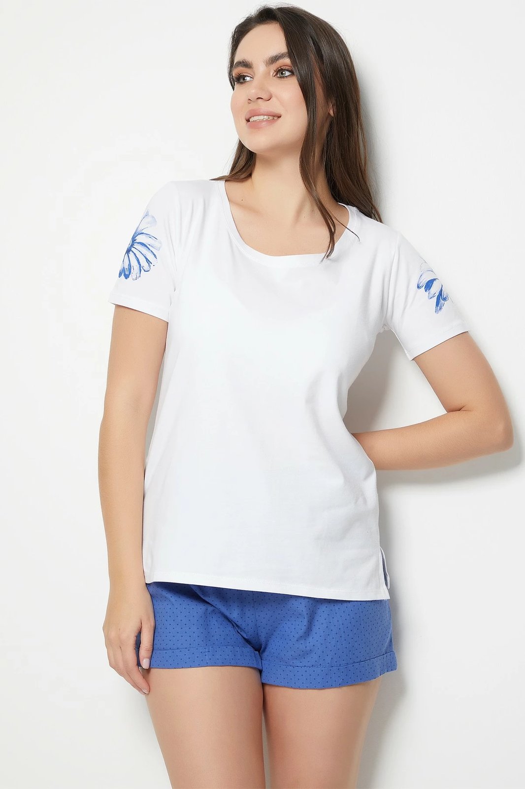 Set pizhamash për gra, Jumeon, 002-000226, e bardhë