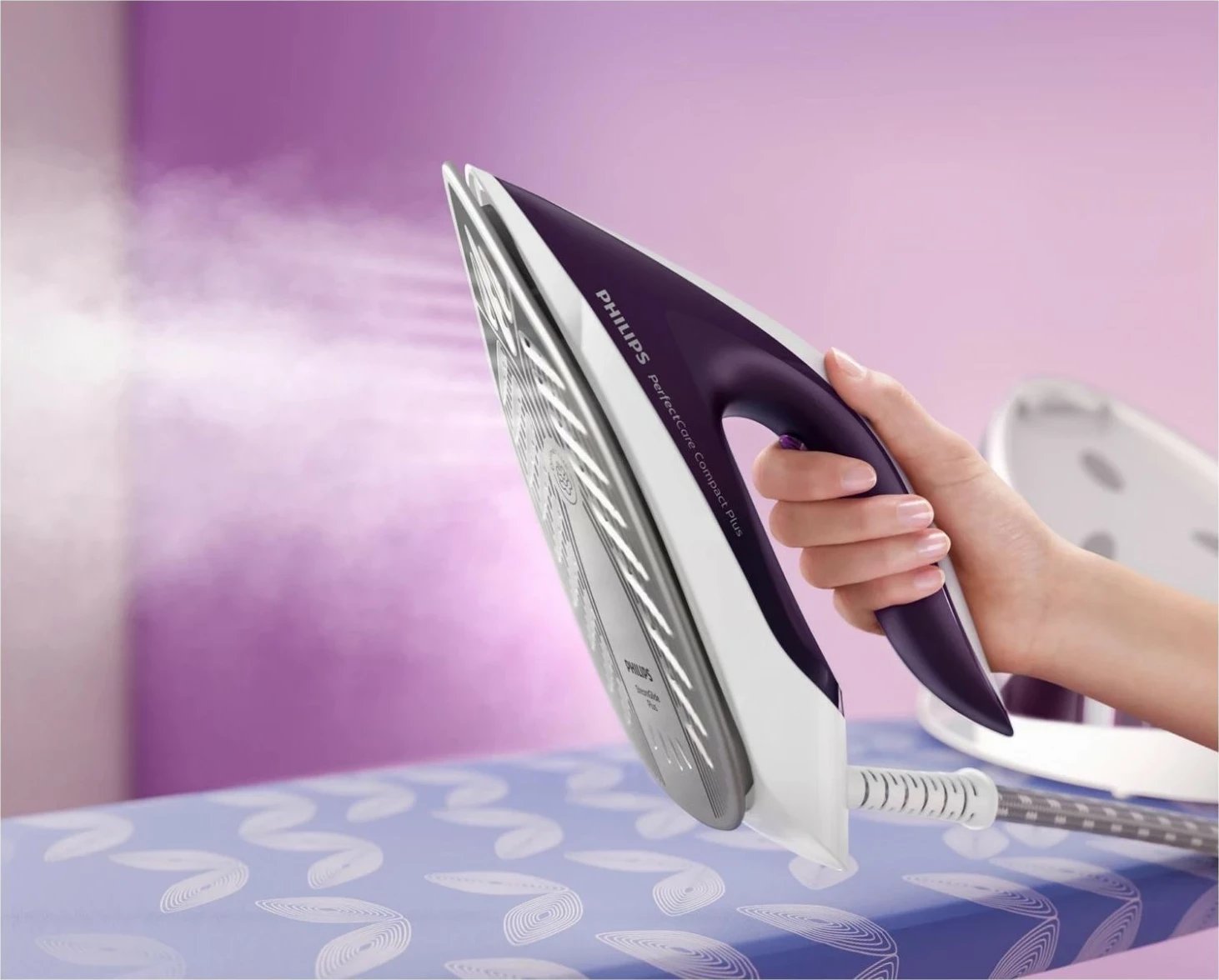 Hekur me gjenerues avulli Philips PerfectCare Compact Plus GC7933/30, ngjyrë vjollcë