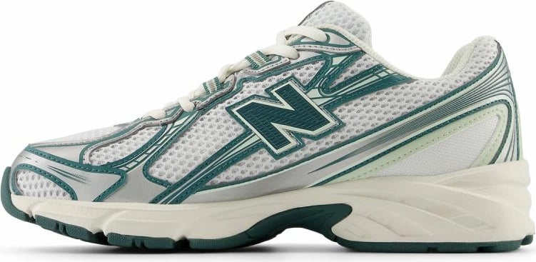 Atlete New Balance, të bardha