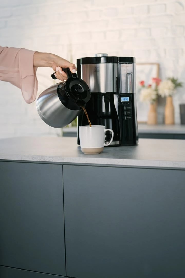 Aparat kafeje Melitta 1025-18, i zi Aparat kafeje Melitta 1025-18, i zi