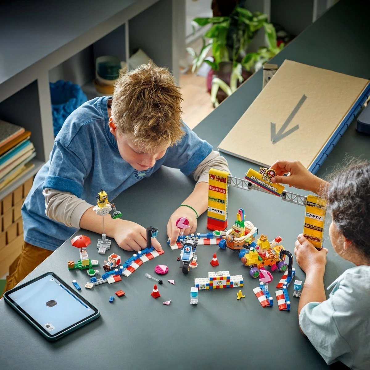 Set LEGO Super Mario Kart 72036, Baby Peach and Grand Prix, 823 pjesë