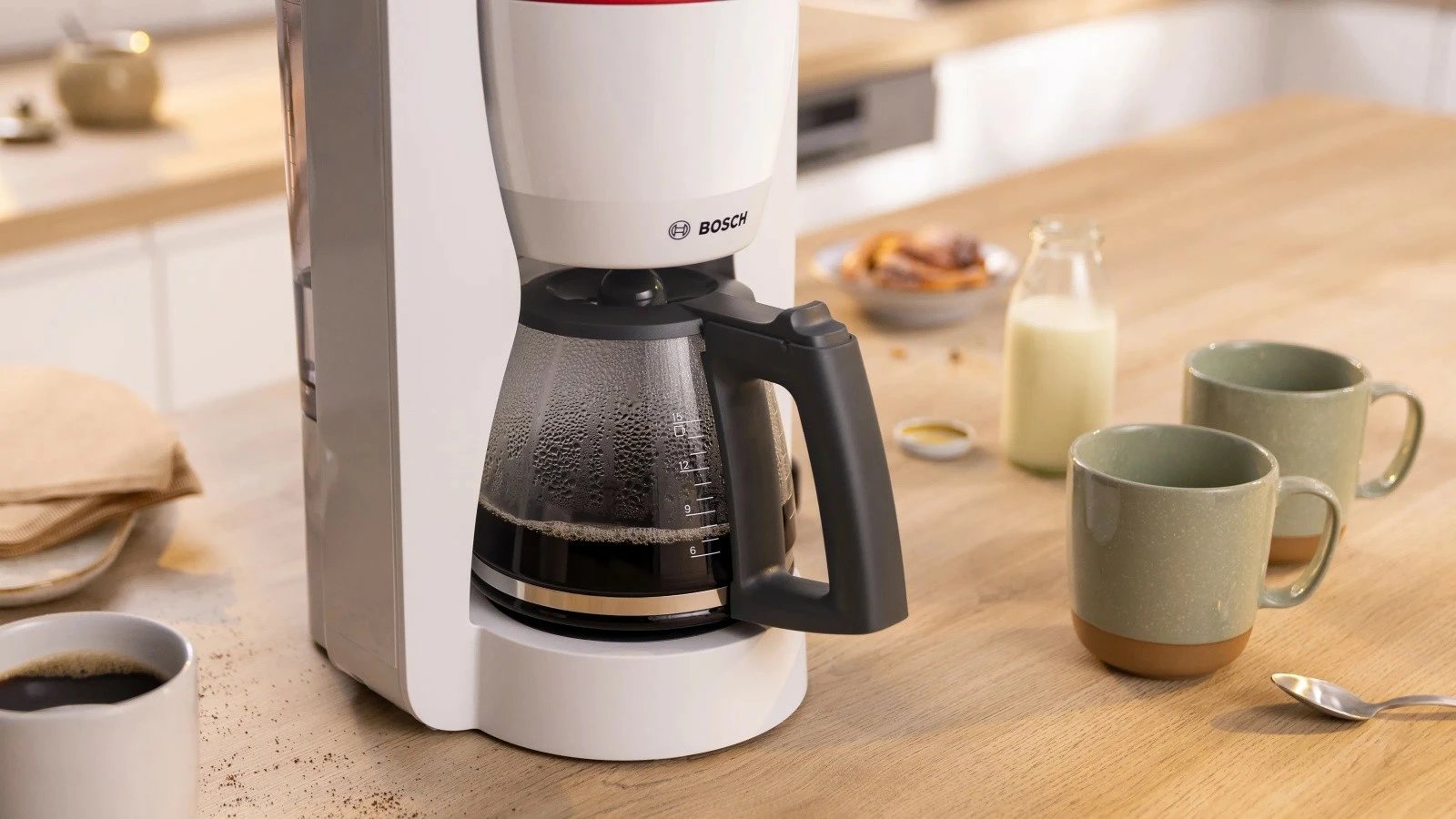 Makine kafeje Bosch TKA2M111, 10 filxhanë, Bardhë
