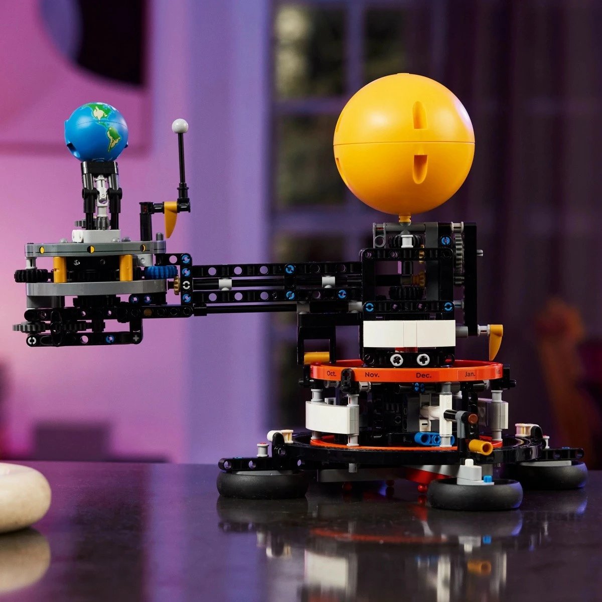 Set ndërtimi LEGO Technic 42179 Earth and Moon on Orbit, plastik, 526 pjesë