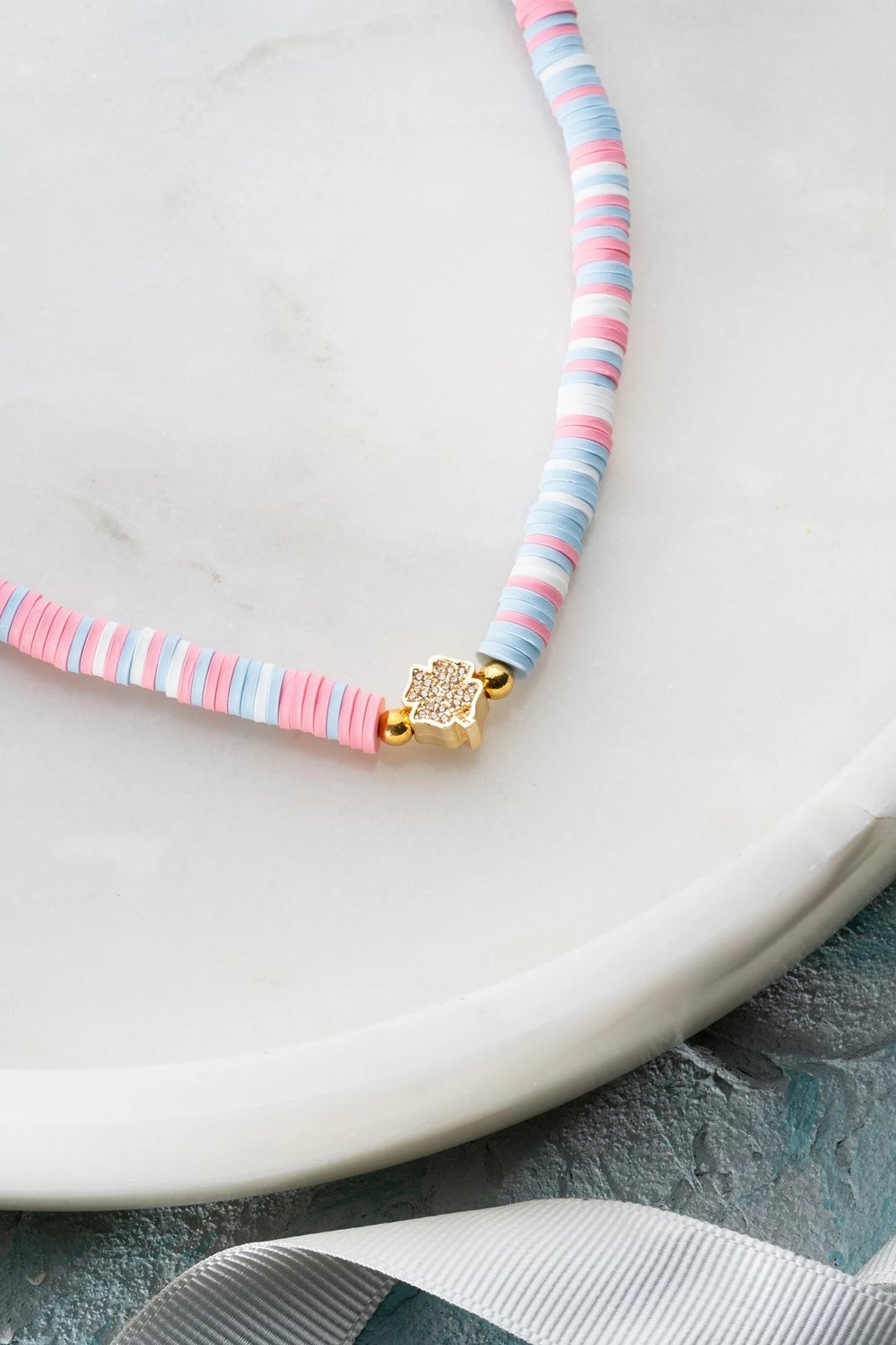 Qafore shumëngjyrëshe Jumeon, KL-0861