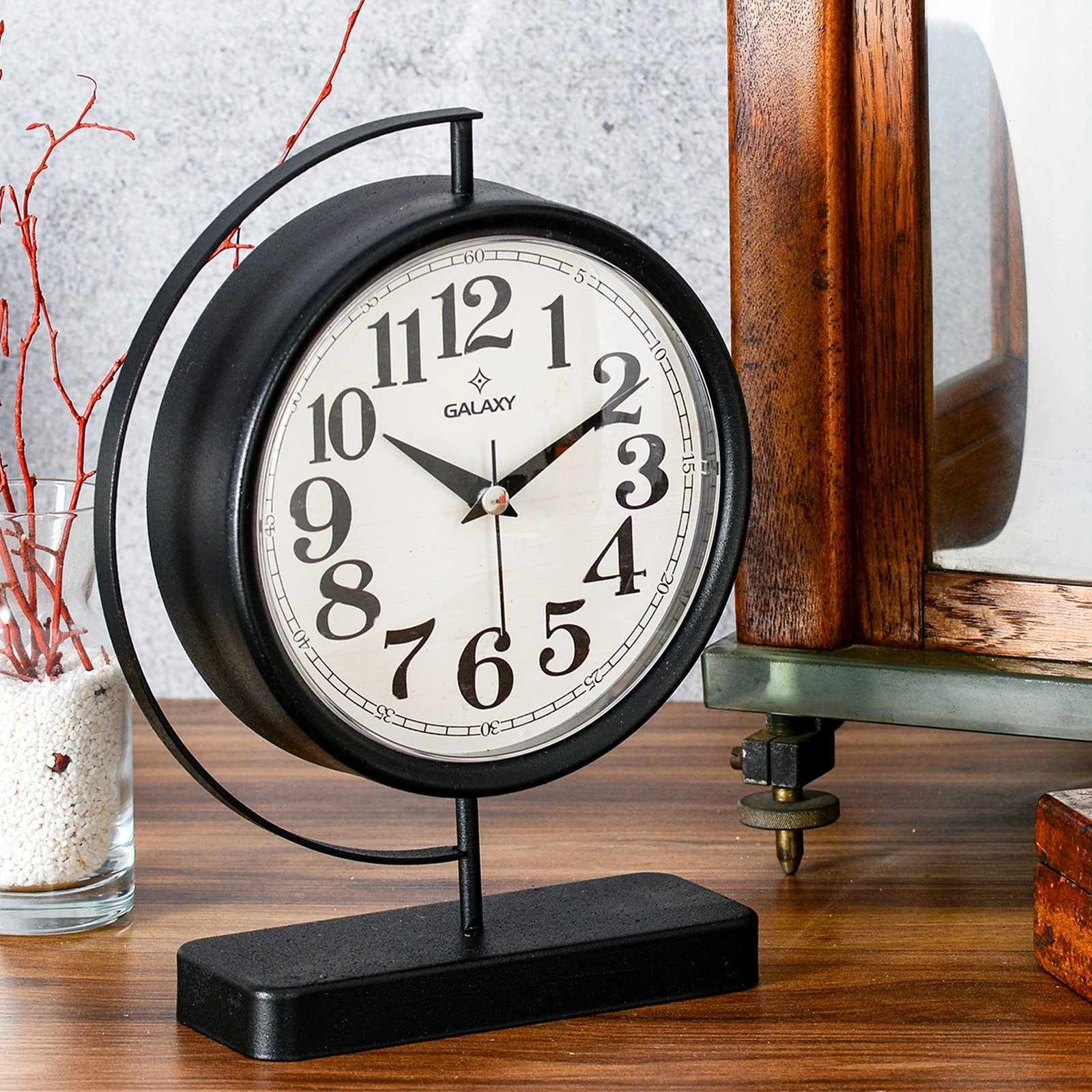 Orë dekorative Aberto Design, Maniera, e zezë