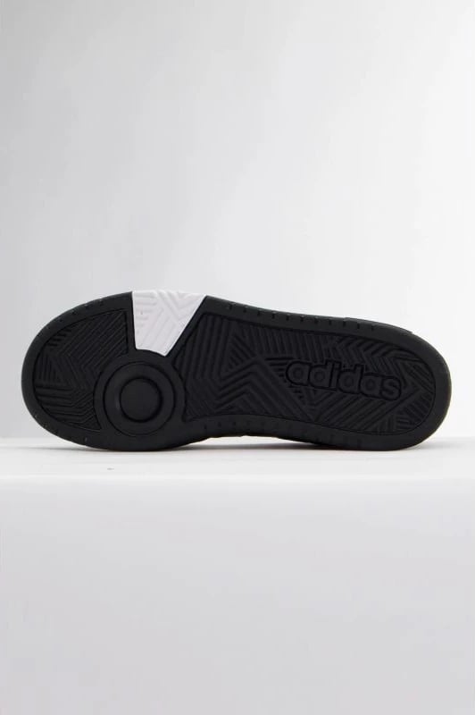 Atlete për femra adidas, të zeza
