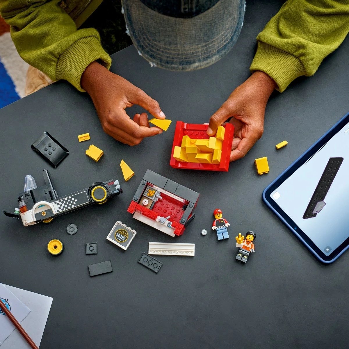 Set konstruktimi LEGO City 60488 kamion ushqimi me patate të skuqura 216 pjesë 5+