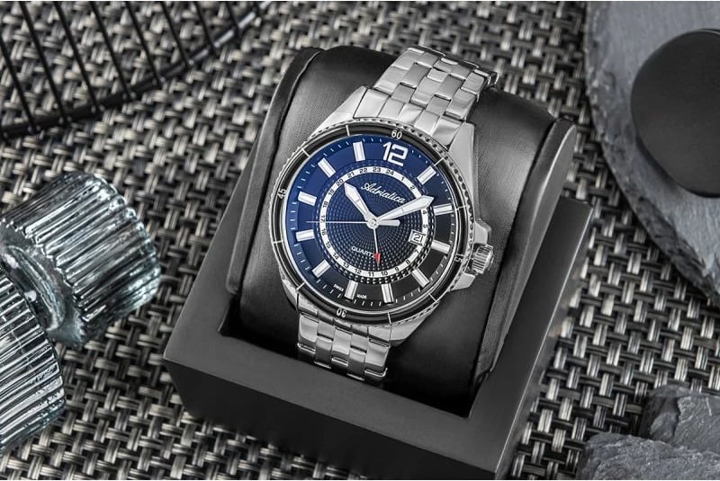 Orë dore për meshkuj Adriatica, e zezë