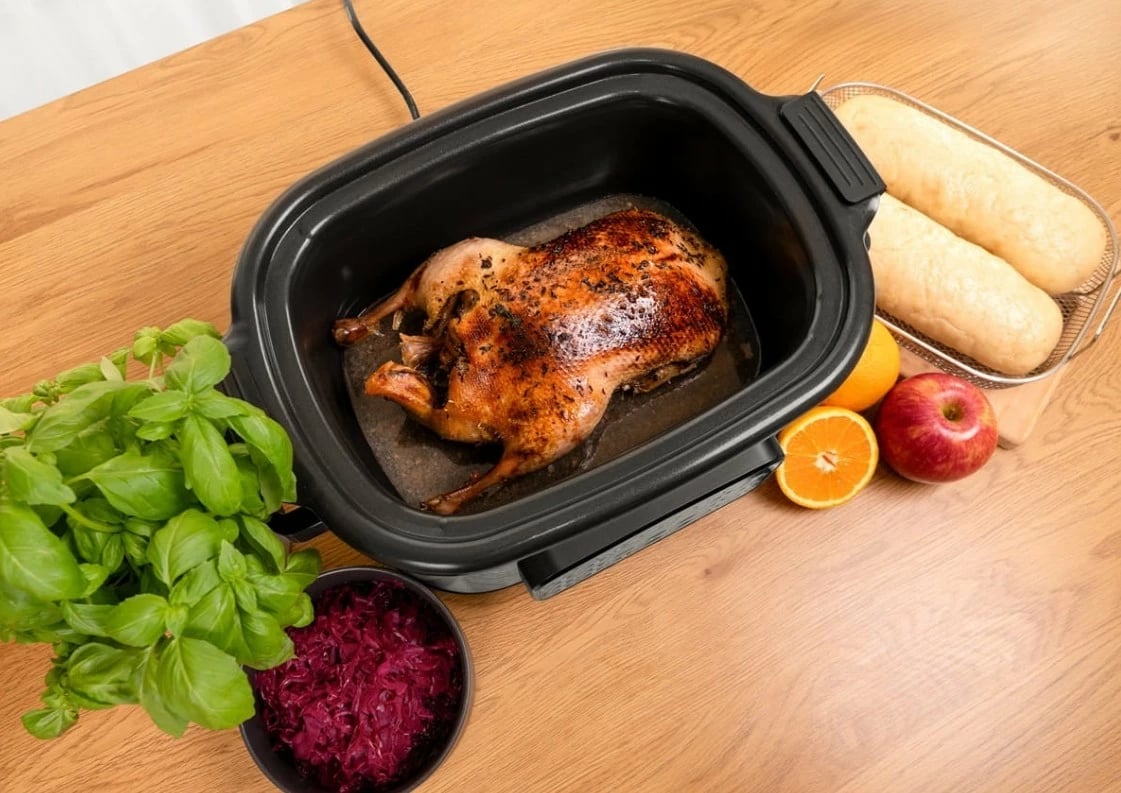 Multicooker/slow cooker Concept CK9000 6L 1250W 10 programe inox me shportë avulli dhe formë silikoni