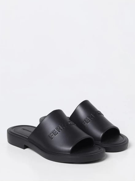 Papuqe Salvatore Ferragamo femra, të zeza