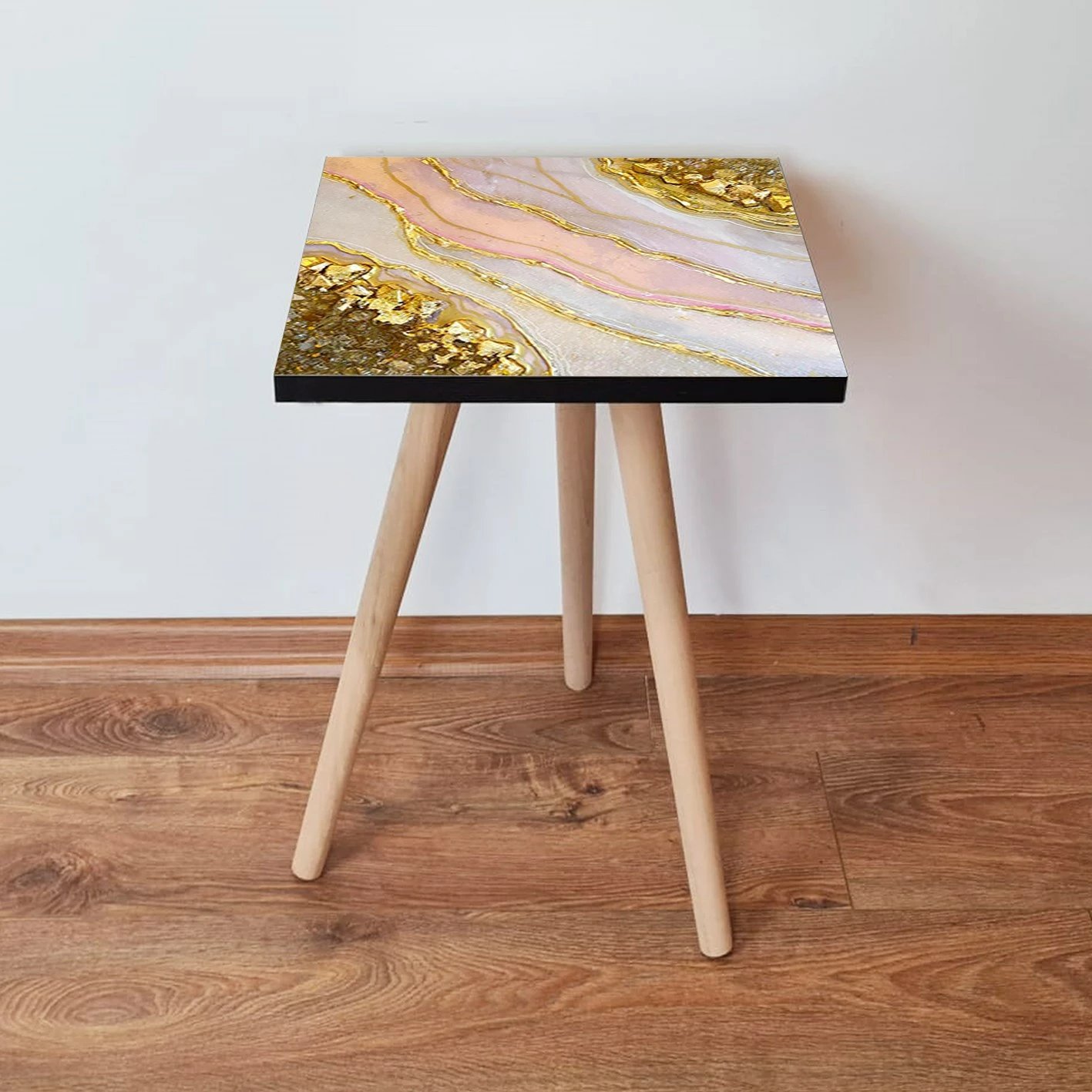 Tavolinë anësore Skye Decor, Shp293, ngjyrë ari