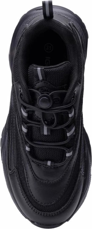 Atlete fëmijë Iguana, të zeza