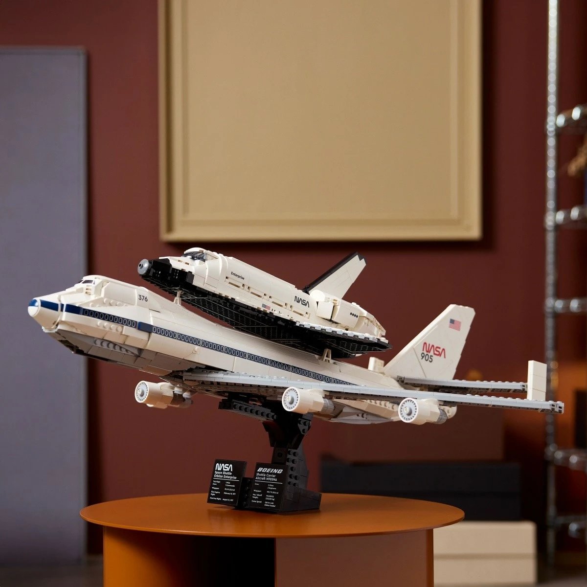 Set ndërtimi, LEGO, Icons Shuttle Carrier 10360, 2417 pjesë, model Boeing 747 me NASA Space Shuttle, 18+