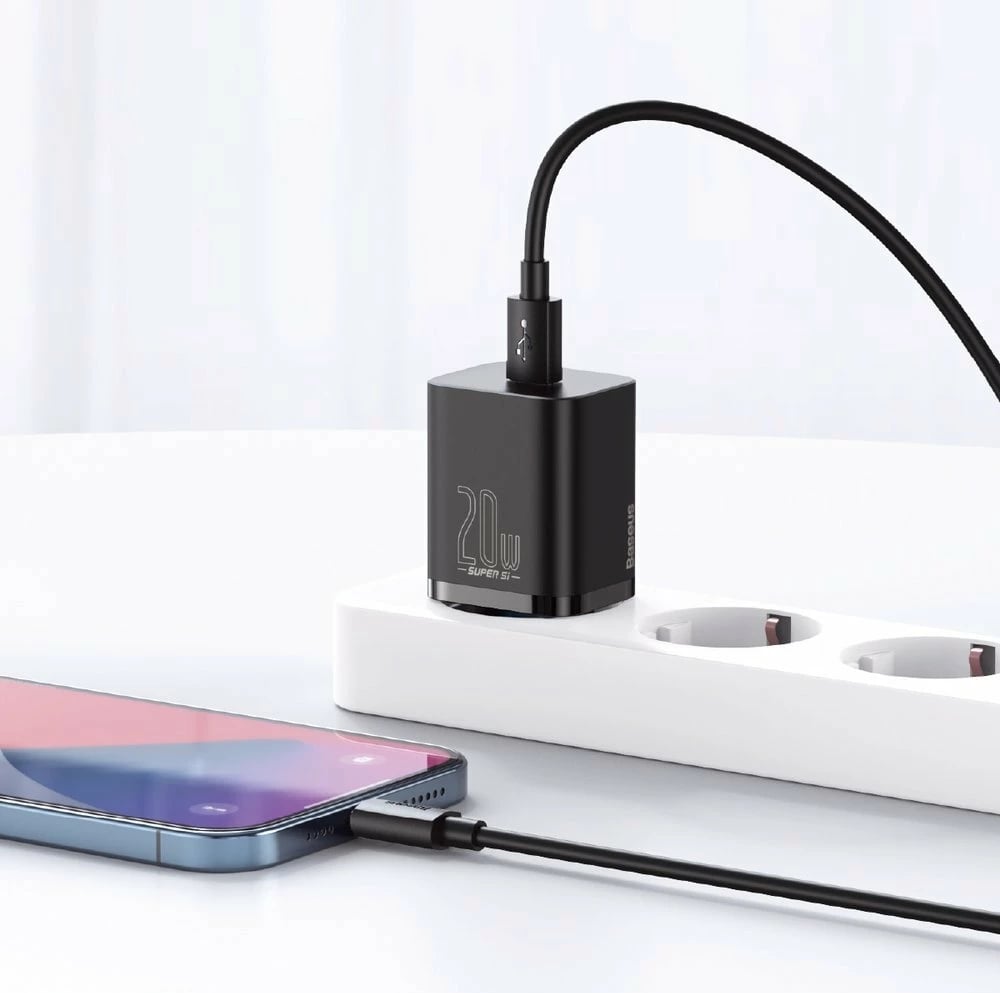 Karikues muri Baseus Super Si 1C, 20W, USB-C, me kabllo USB-C në Lightning 1m, Zi