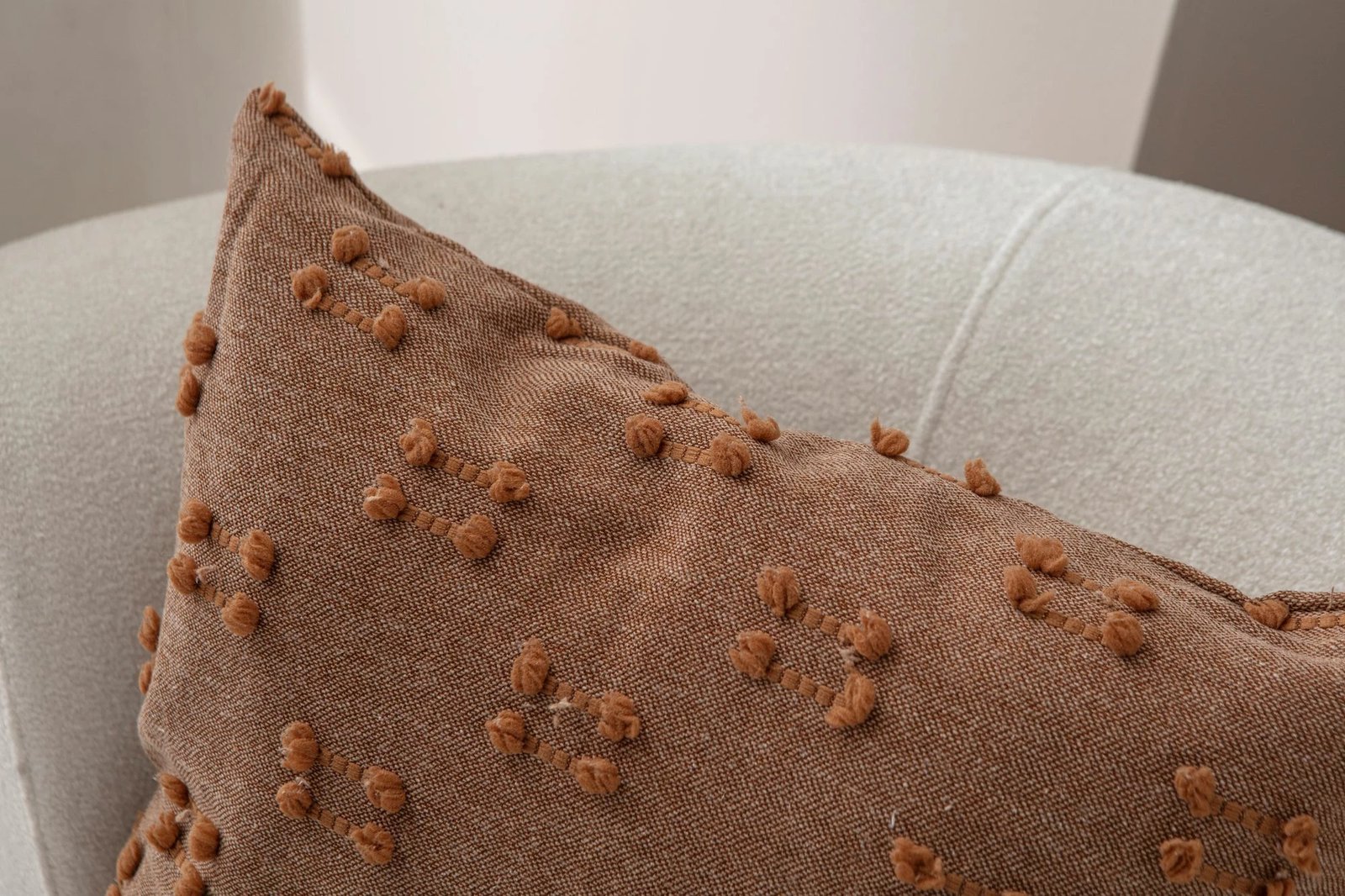 Jastëk mbulesë, ngjyrë kafe, Evila Originals, Tuffet v8