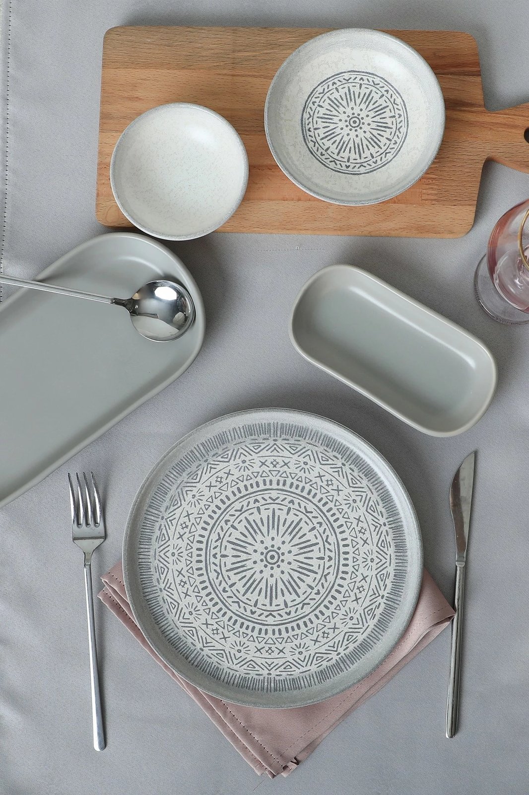 Set mëngjesi 18 pjesësh Hermia Concept, X0001532400000000000000000