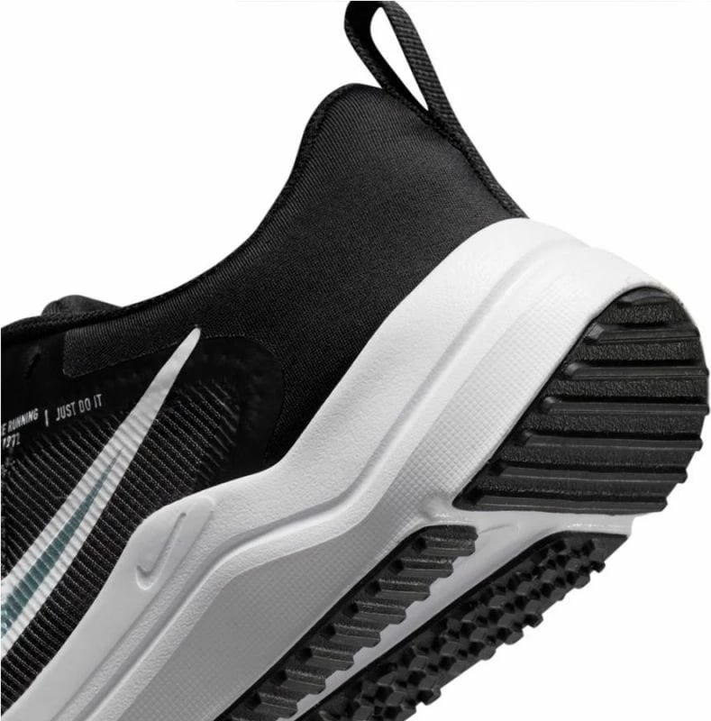 Atlete për vrapim Nike Downshifter 12 Jr për fëmijë, të zeza