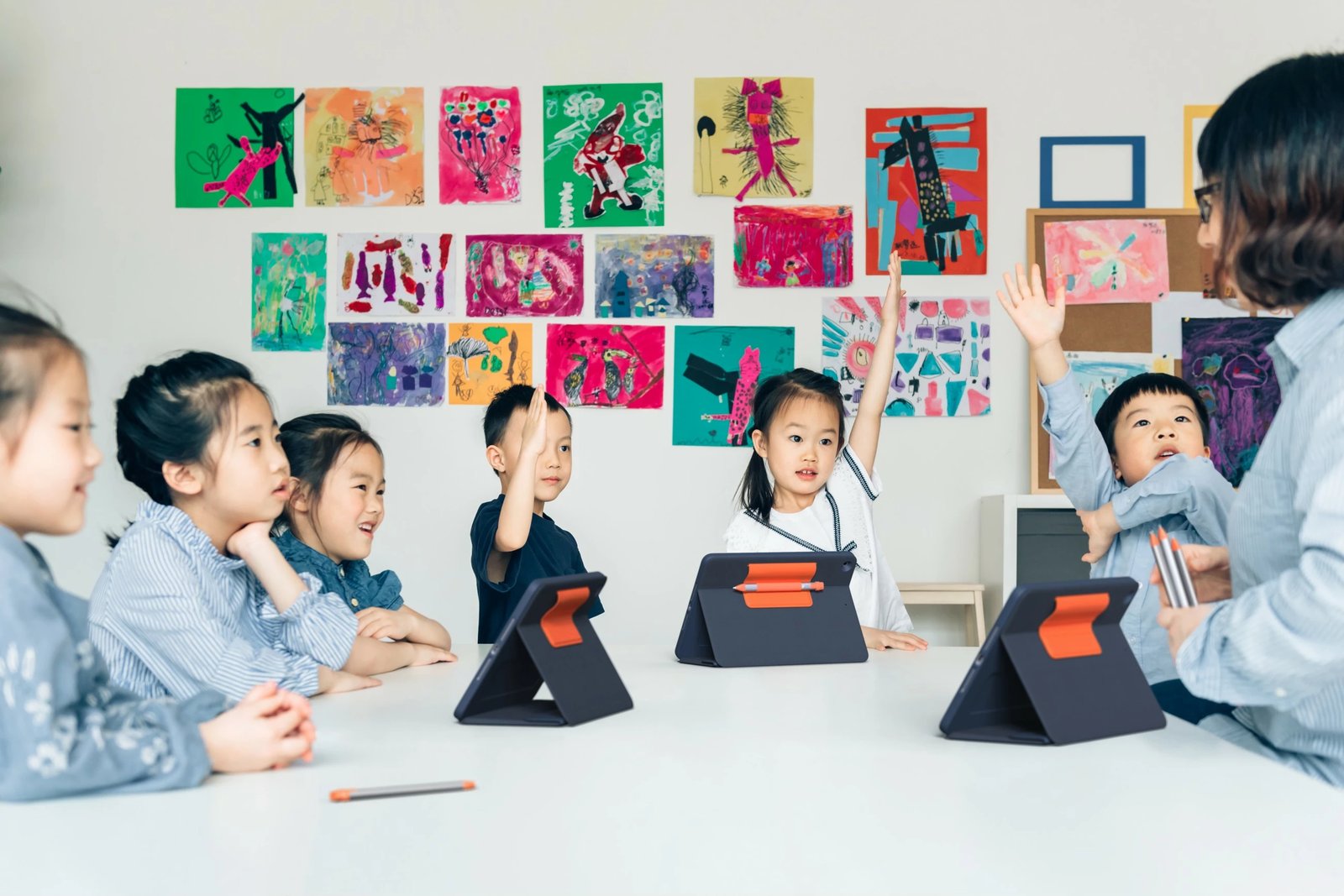 Mbështjellës tastierë Logitech Rugged Combo 3, për iPad (7, 8, 9 gjeneratë), QWERTZ, ngjyrë kaltër