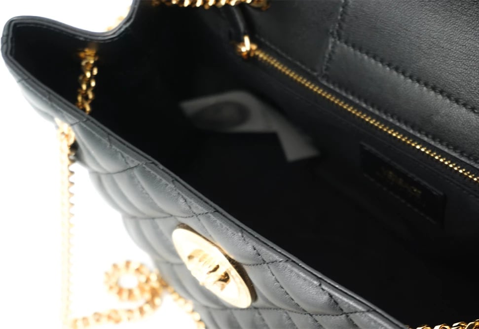 Çantë krahu për femra Versace, e zezë